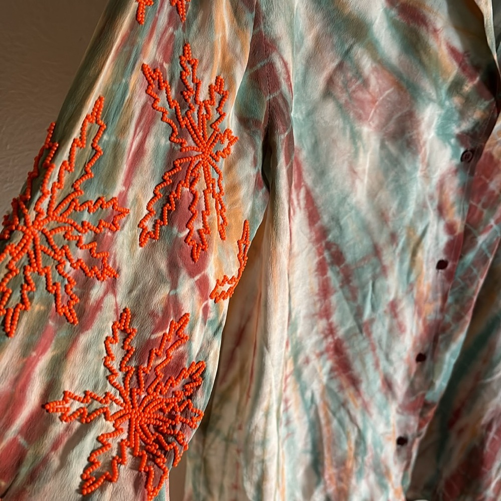 ♥️… Sandro Tie Dye Beaded Blouse Top - Picture 4 of 4